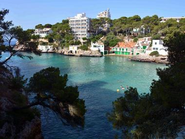 El municipi de Santanyí aconsegueix quatre banderes blaves per les seves platges
