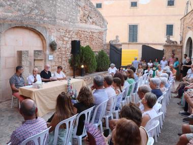 L'Ajuntament presenta el llibre Les Bandes de Música de Santanyí de Cristòfol-Miquel Sbert