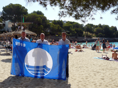 Cala Gran, sa Font de n’Alis i Cala Santanyí repeteixen Bandera Blava