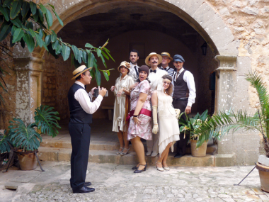 EmbruixArt promociona el seu espectacle musical als carrers de Santanyí