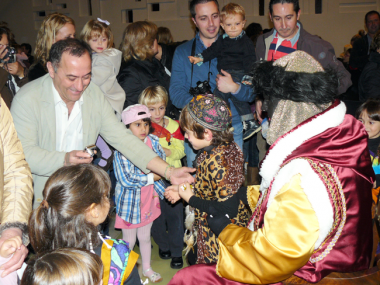 Els alumnes més petits de l’Escola de Música de Santanyí s’estrenaren al concert de Cala Figuera