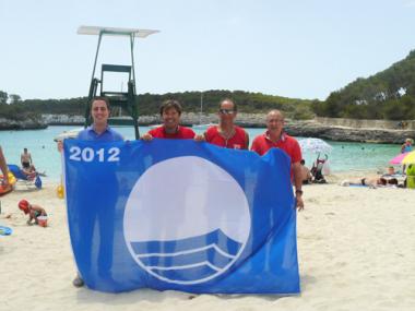 Cala Gran, sa Font de n’Alis de Cala Mondragó  i Cala Santanyí repeteixen Bandera Blava