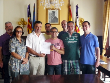 La Federació Balear de Bandes de Música concedeix a l’Ajuntament de Santanyí el premi Rafel Bauzà 2012