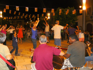 Música i actuacions, protagonistes de l’inici de les festes patronals d’es Llombards 