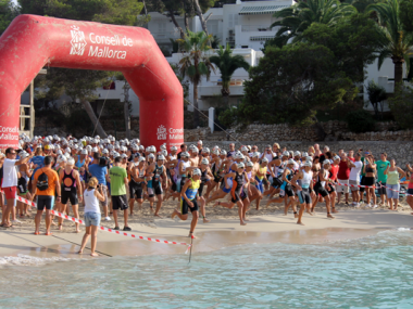 Gran èxit del I Triatló Internacional de Cala d’Or amb la participació de 258 triatletes