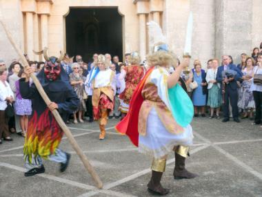 Calonge celebra la festa de Sant Miquel amb una gran participació de la gent del poble