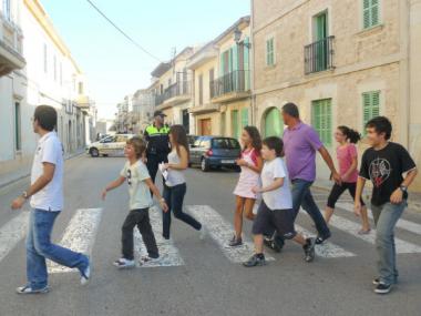 Professors i alumnes de l’Escola de Música de Santanyí aproven amb bona nota un simulacre d’evacuació en cas d’incendi