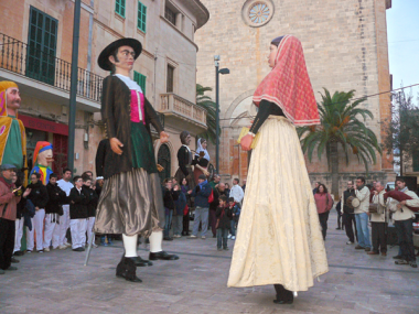 Les colles de Palma, Pollença, Llucmajor, sa Pobla, Manacor, Muro, Alcúdia i Santanyí participaren a la VI Trobada de Gegants de Santanyí