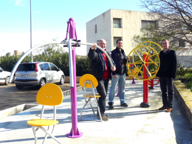 L’Ajuntament de Santanyí renova els jocs infantils de diversos parcs del municipi