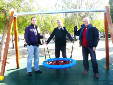 L’Ajuntament de Santanyí renova els jocs infantils de diversos parcs del municipi