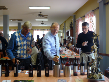 Les bodegues Miquel Oliver i Macià Batle, presentaren els seus vins a Santanyí