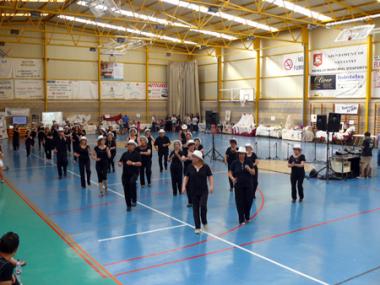 Un total de 450 persones participen en una trobada d’associacions sota el lema: “Santanyí es mou”