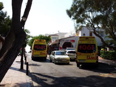 LA POLICIA LOCAL SALVA DUES VIDES AL NUCLI COSTANER DE CALA D’OR