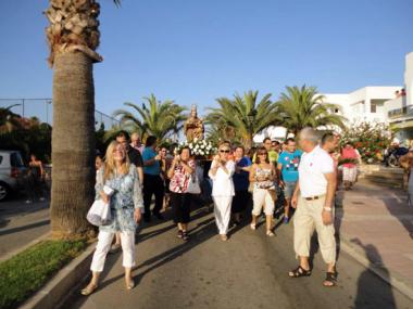 CALA D’OR CELEBRA LA SEVA FESTA PATRONAL AMB UNA SENTIDA MISA SOLEMNE I LA PROCESSÓ MARÍTIMA