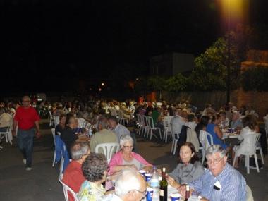 SANTANYÍ MOSTRA EL SEU COSTAT MÉS SOLIDARI AMB UN PA AMB OLI BENÈFIC PER A 350 PERSONES