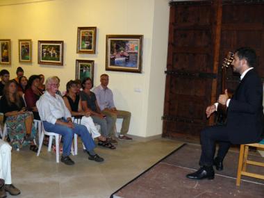 EL GUITARRISTA PEDRO MATEO TRIUNFA EN EL PRIMER FESTIVAL INTERNACIONAL VILA DE SANTANYÍ