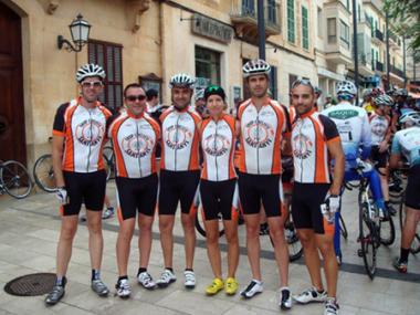 80 CICLISTES PARTICIPEN A LA I PEDALADA SANTANYINERA