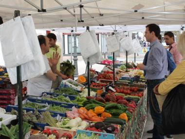 CALA D’OR ESTRENA MERCAT SETMANAL DE  VERDURES I FRUITES