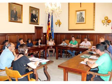 ES CONSTITUEIX EL PRIMER CONSELL MUNICIPAL  DE LA INFÀNCIA I L’ADOLESCÈNCIA DE SANTANYÍ