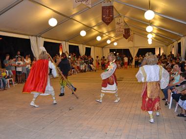 COMENCEN LES FESTES DE CALONGE AMB EL TRADICIONAL BALL DELS ARCÀNGELS I EL DIMONI