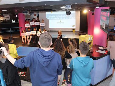 ELS ALUMNES DE SANTANYÍ VISITEN EL MUNICIPI DE SANTA EULÀLIA DINS EL MARC DE CIUTAT AMIGA DE LA INFÀNCIA