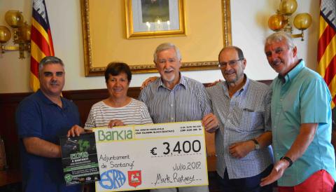 Elvis a Santanyí recapta 3.400 euros