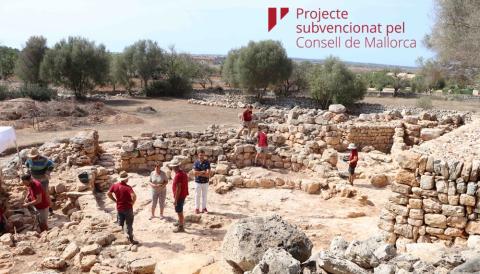 VISITA EXCAVACIONS TALAIES CAN JORDI AGOST 2024
