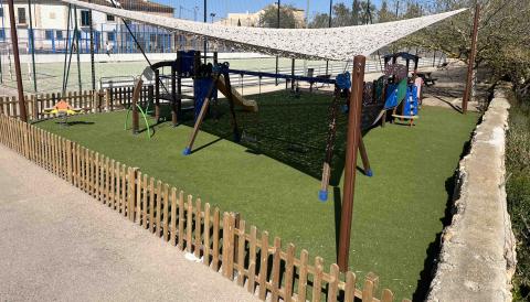 L’Ajuntament de Santanyí millora la zona de jocs infantils des Llombards amb més ombra, seguretat i confort