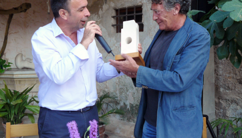 El batle Vidal calmà els ànims del sector cultural assegurant la continuïtat del premi de poesia Bernat Vidal i Tomàs