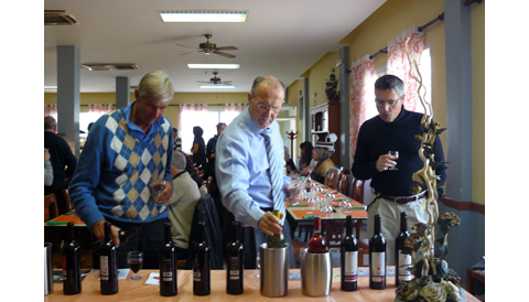 Les bodegues Miquel Oliver i Macià Batle, presentaren els seus vins a Santanyí