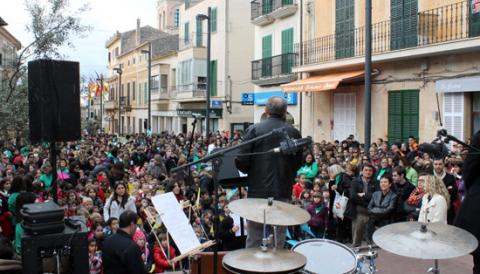 1.300 ALUMNES DEL TERME PARTICIPEN EN LA DIADA ESCOLAR DE LA NO VIOLÈNCIA I LA PAU