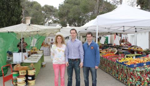 CALA D’OR ESTRENA MERCAT SETMANAL DE  VERDURES I FRUITES