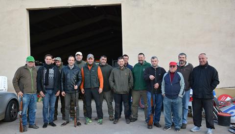 Els caçadors de Santanyí fan una batuda per eliminar bosses de processionària