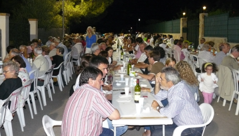 Èxit de participació de la paella a la fresca de s’Almonia.