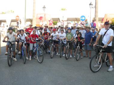 La XIII edició de l’anada amb carro, muntura, bicicleta o a peu a Mondragó desborda totes les previsions de participació